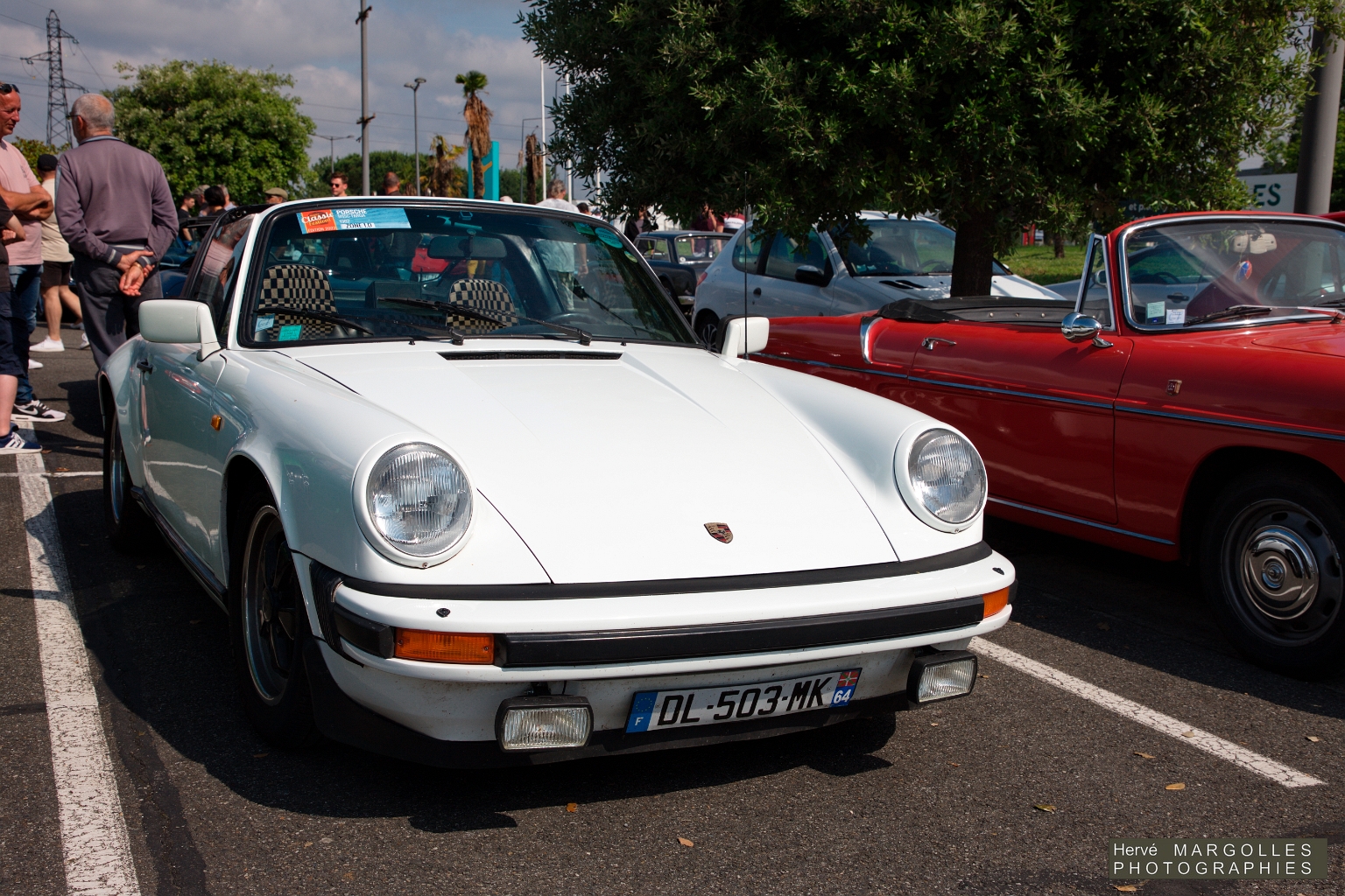 Porsche 911 Targa-03.jpg